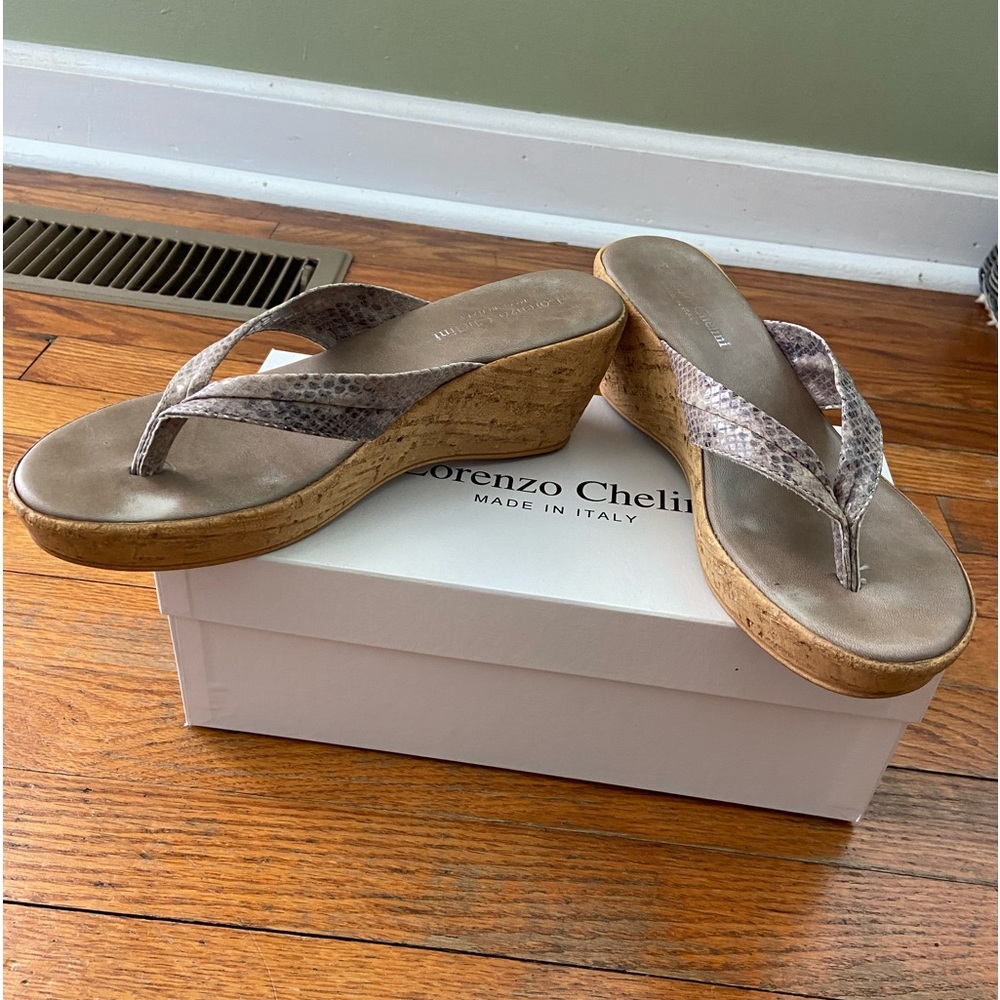 Lorenzo Chelini snakeskin print sandals size 7.5
